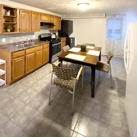 Glorious Suite Near Downtown With Washer/Dryer Gloucester Exteriör bild